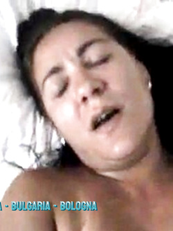 MANUELA -  TROIONA ESIBIZIONISTA DI BO