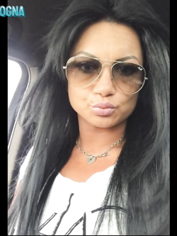 cristina - bella esibizionista di bo