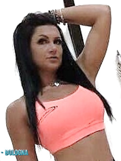 cristina - bella esibizionista di bo