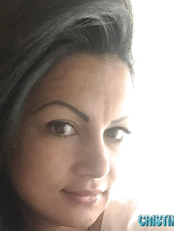 cristina - bella esibizionista di bo