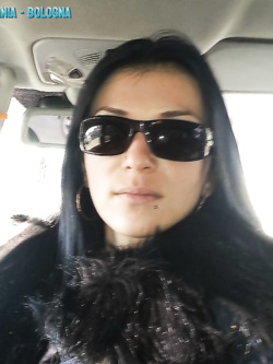 MIKELA - ZINGARA RUMENA IN AZIONE