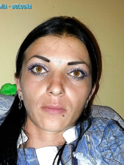 MIKELA - ZINGARA RUMENA IN AZIONE