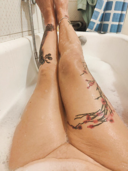 Mamma 64 anni ingorda di cazOni giovani