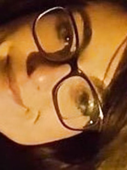 Pompinara con gli occhiali!