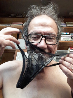 bisex  guardone e cornuto