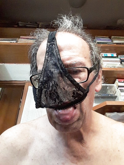 bisex  guardone e cornuto