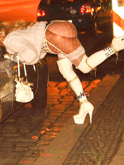 PUTTANE PROSTITUTE XSTRADA VIALI EUROPA WHORES STREETS