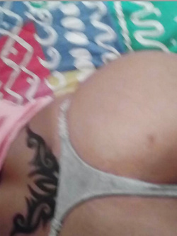 le piace fare la troia.