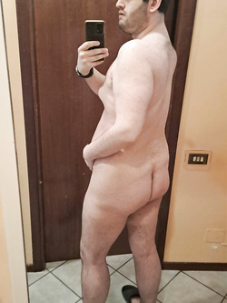 Nudo frontale