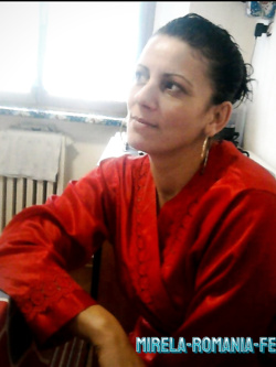bela mirela - esibizionista porca di ferrara