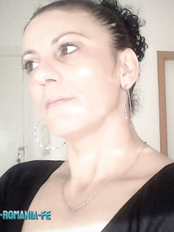bela mirela - esibizionista porca di ferrara