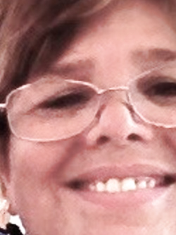carmela - matura esibizionista di modena