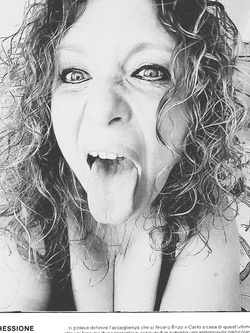 sandra - milf esibizionista di varese