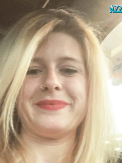 azzurra - estetista esibizionista di pavia