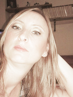 IRANIA - ESIBIZIONISTA DI PISTOIA