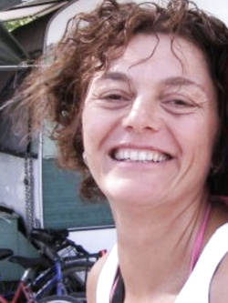 laura - segretaria esibizionista di ferrara