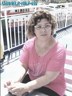 MILF - MATURE  ESIBIZIONISTE