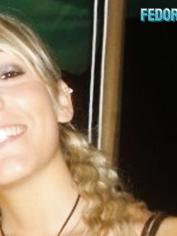 fedora - hostess esibizionista parma