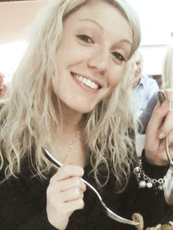 FEDORA - HOSTESS ESIBIZIONISTA DI PARMA