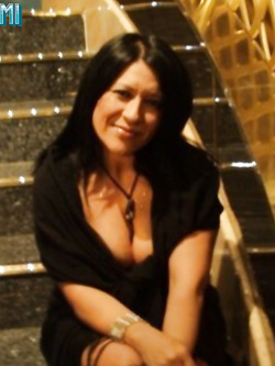 ESIBIZIONI DI GENTE COMUNE