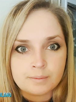 VIKY BLOND - MI - RUMENA ESIBIZIONISTA