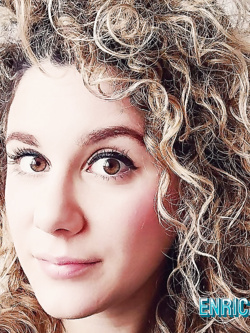 enrica - monella terni esibizionista senza freni