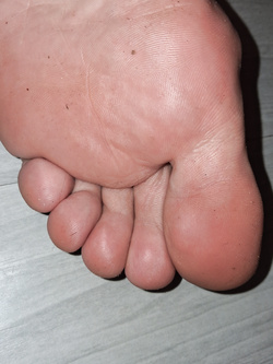 Bei piedi per chi ama i bellissimi piedi
