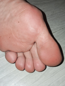 Bei piedi per chi ama i bellissimi piedi