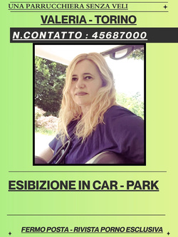 fermo posta - vere esibizioniste in action
