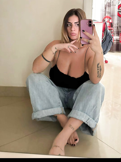 la vostra tettona preferita ????????