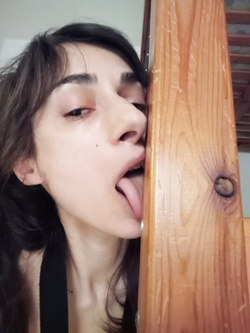 adoro mostrarmi completamente arrapata