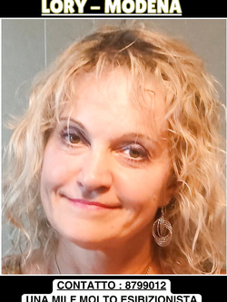 lorenza - casalinga esibizionista da parma