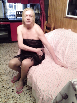 Oca schiava prostituta - 3285932523 - Dal un cliente ad Asti