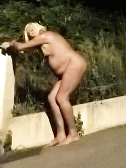 Oca schiava prostituta - 3285932523 - Batto In strada -