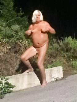 Oca schiava prostituta - 3285932523 - Batto In strada -