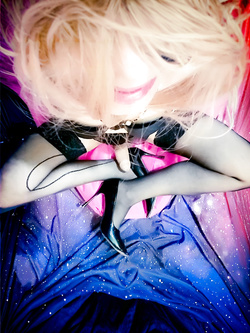 Misti Rosymiettina  in varie pose