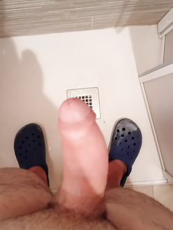 Il mio cazzo davanti allo specchio