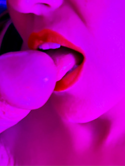 La pantera rosa calda e vogliosa
