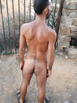 Nudo in giro per la natural...