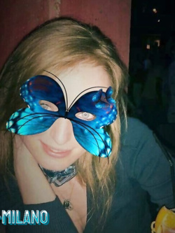 donne in maschera - il fantastico senso del mistero