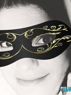 donne in maschera - il fantastico senso del mistero