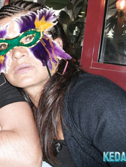 donne in maschera - il fantastico senso del mistero