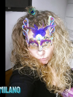 donne in maschera e non - situazioni reali -scambismo