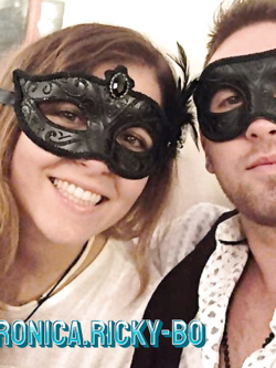 donne in maschera e non - situazioni reali -scambismo