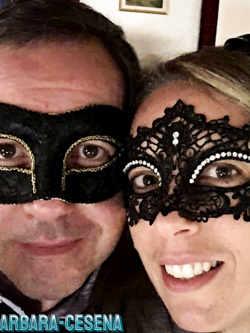donne in maschera e non - situazioni reali -scambismo