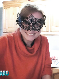 donne in maschera e non - situazioni reali -scambismo