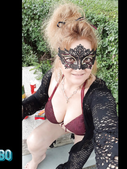 donne in maschera e non - situazioni reali -scambismo