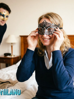 donne in maschera e non - situazioni reali -scambismo