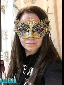 donne in maschera e non - situazioni reali -scambismo