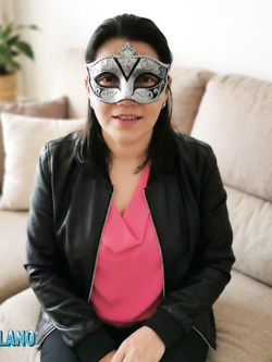 donne in maschera e non - situazioni reali -scambismo